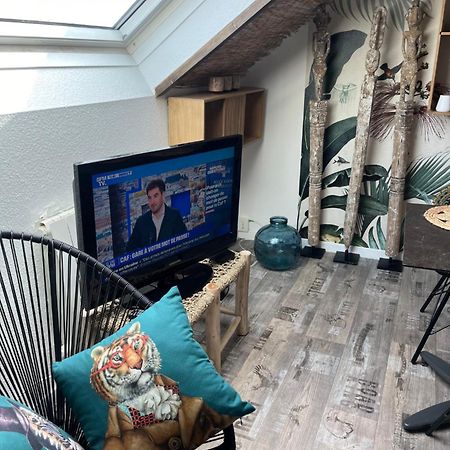 Le Bali Apartment Besancon Bagian luar foto