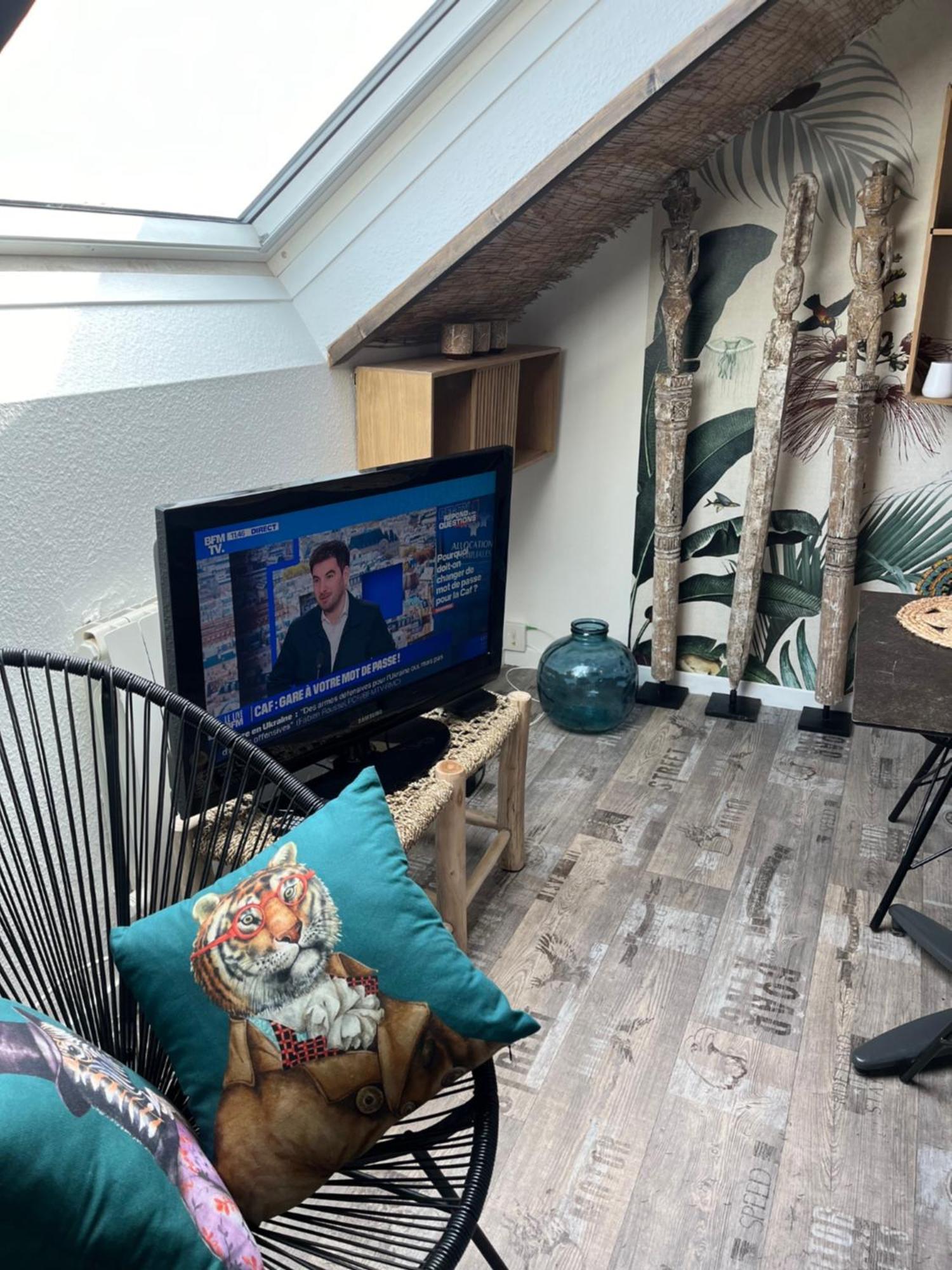 Le Bali Apartment Besancon Bagian luar foto
