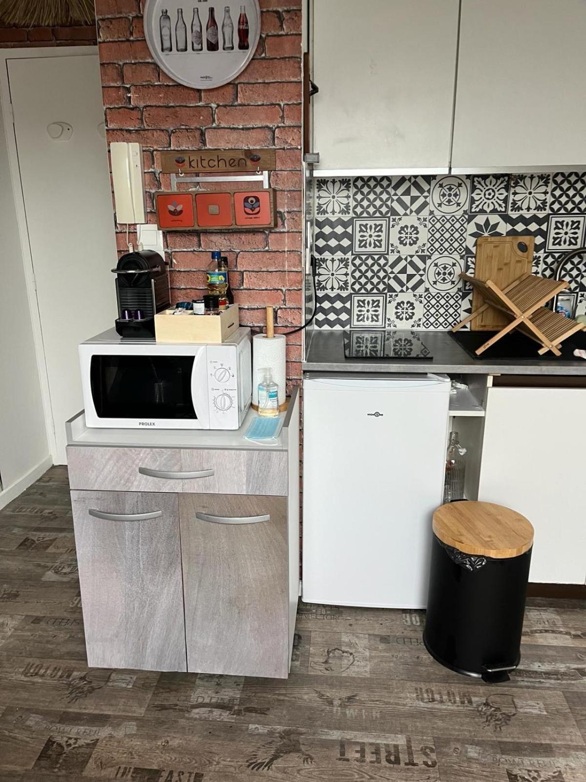 Le Bali Apartment Besancon Bagian luar foto