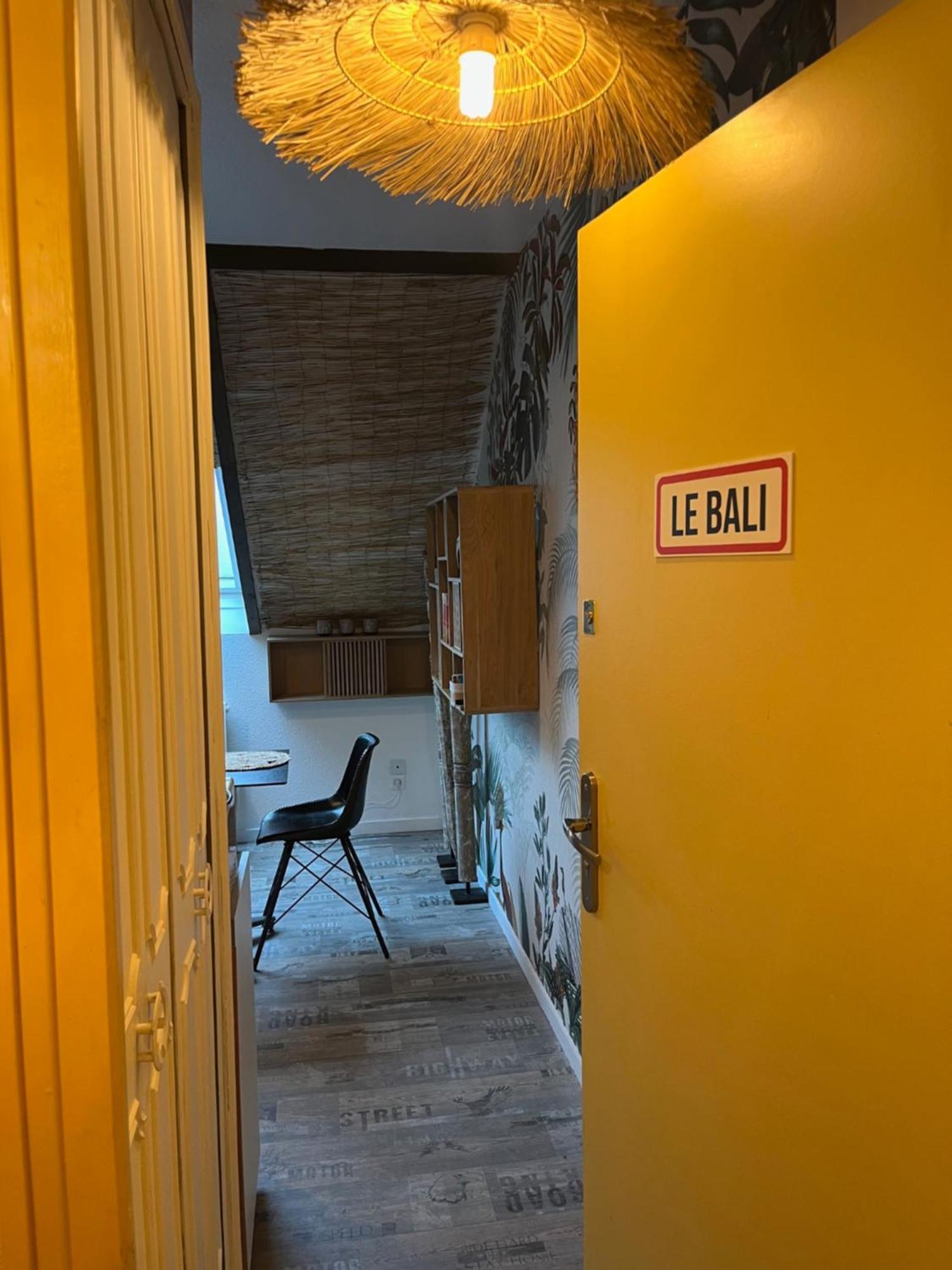 Le Bali Apartment Besancon Bagian luar foto