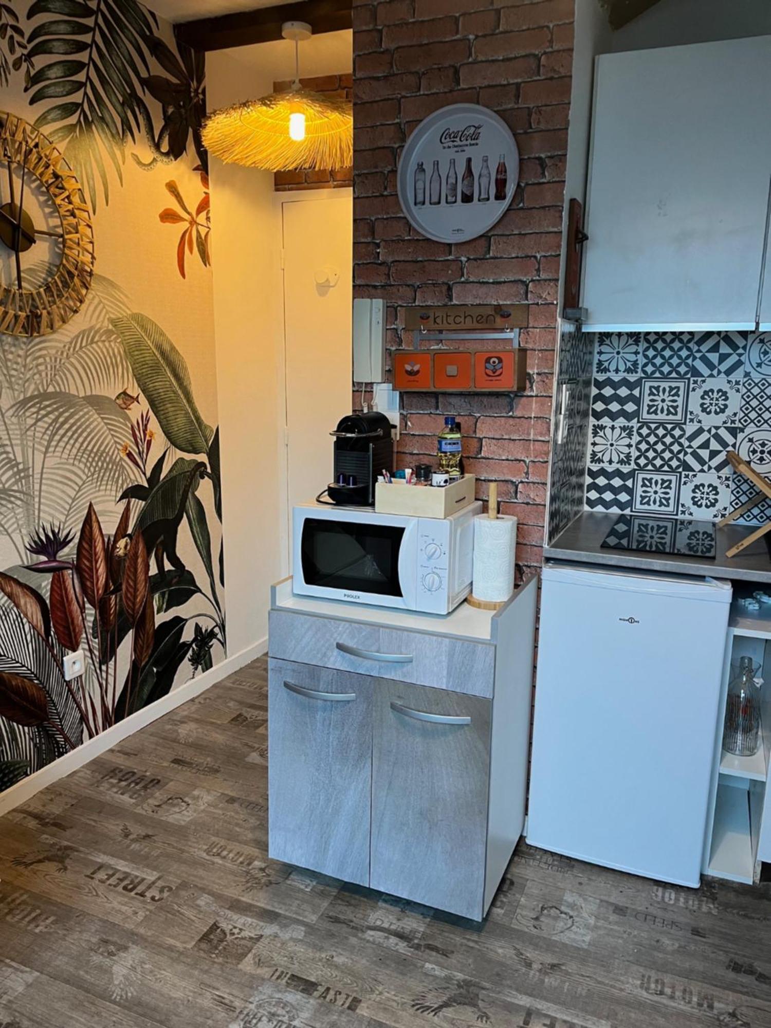 Le Bali Apartment Besancon Bagian luar foto