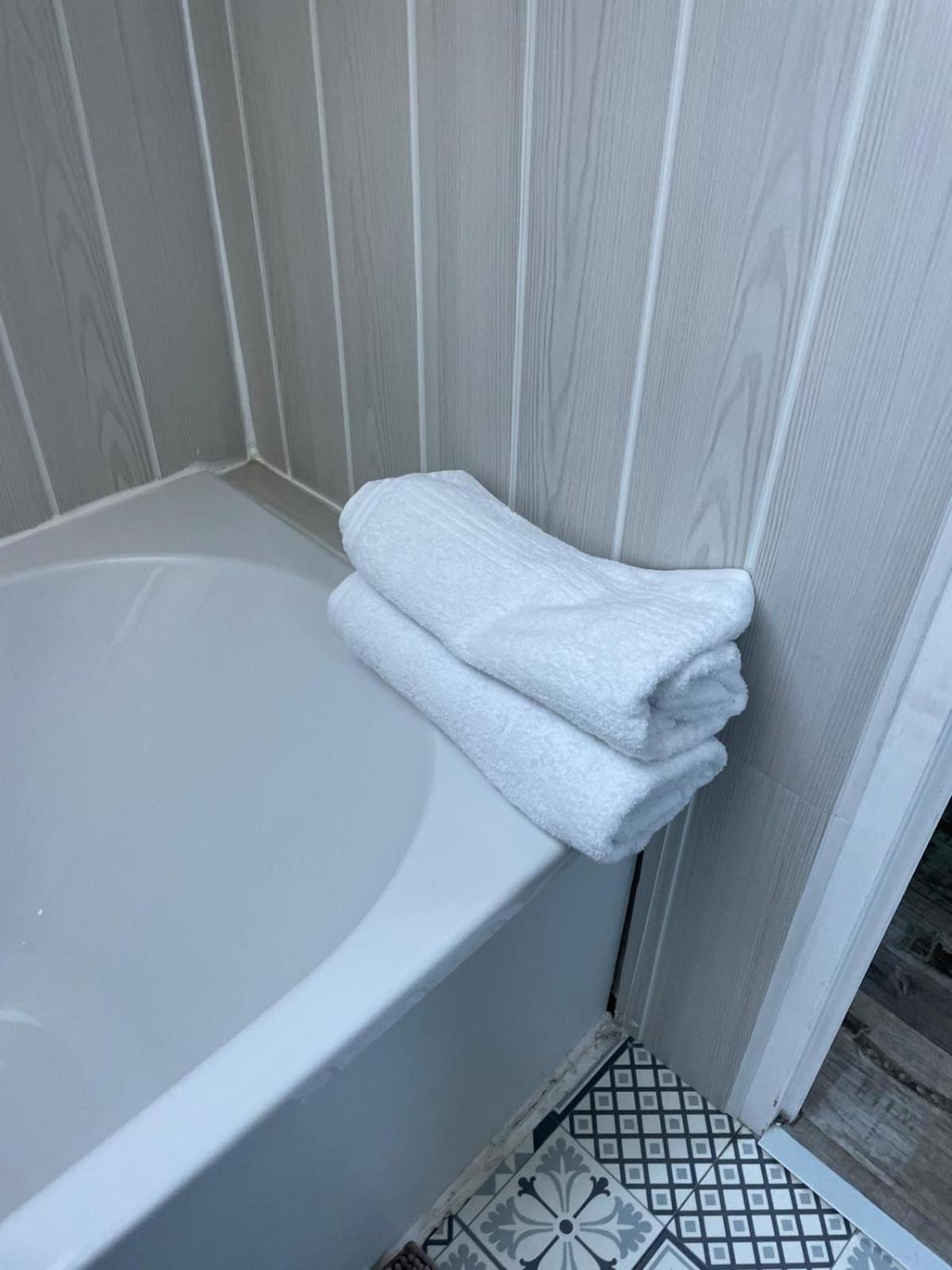 Le Bali Apartment Besancon Bagian luar foto